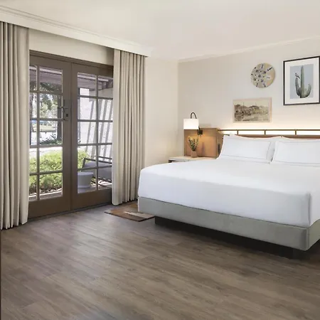 The Scottsdale Resort & Spa, Curio Collection By Hilton
