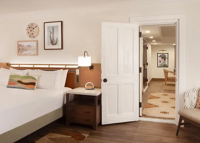 The & Spa, Curio Collection By Hilton Resort Scottsdale