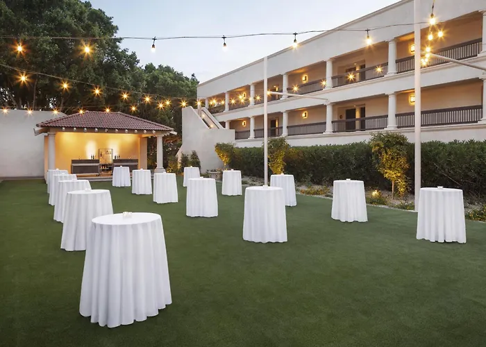 Resort The & Spa, Curio Collection By Hilton Scottsdale