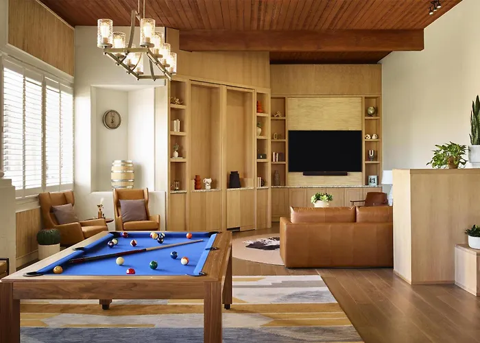 The & Spa, Curio Collection By Hilton Scottsdale
