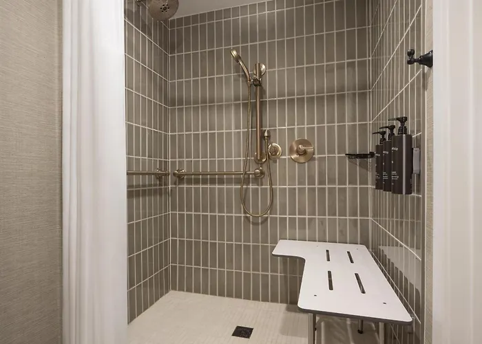 The & Spa, Curio Collection By Hilton Scottsdale