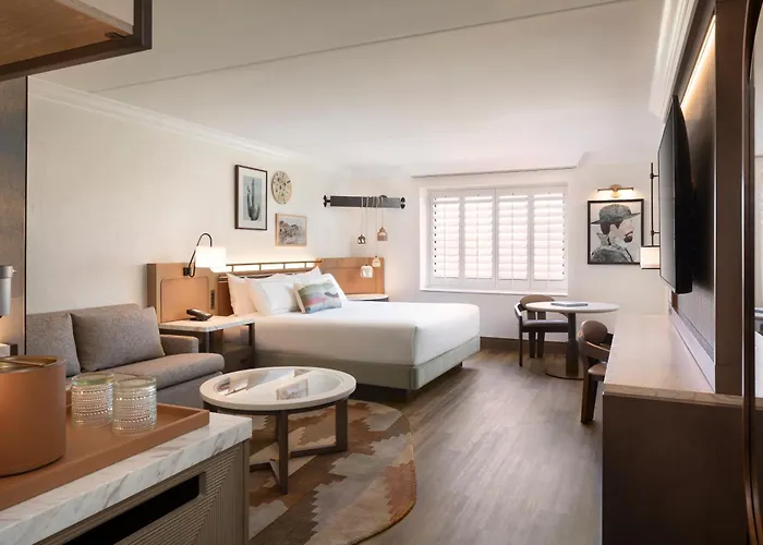 The & Spa, Curio Collection By Hilton Scottsdale